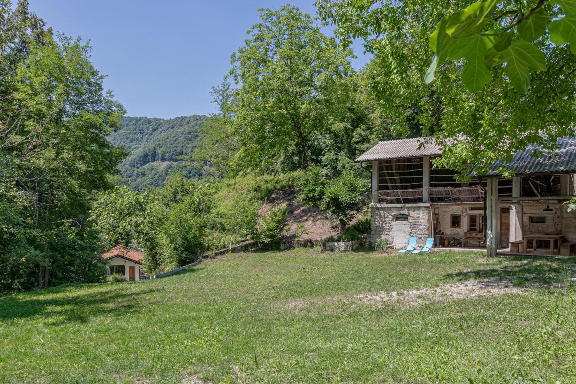 House By The Stream - Happy Rentals Avce エクステリア 写真